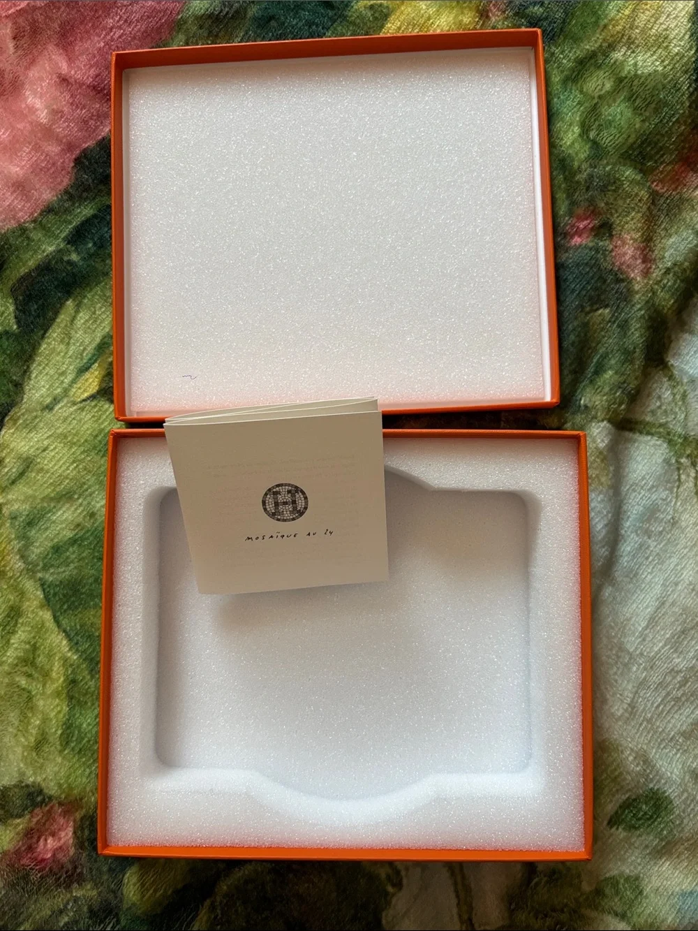 Authentic HermesMosaïque au 24 Presentation Box with Orig. Booklet & Foam Insert